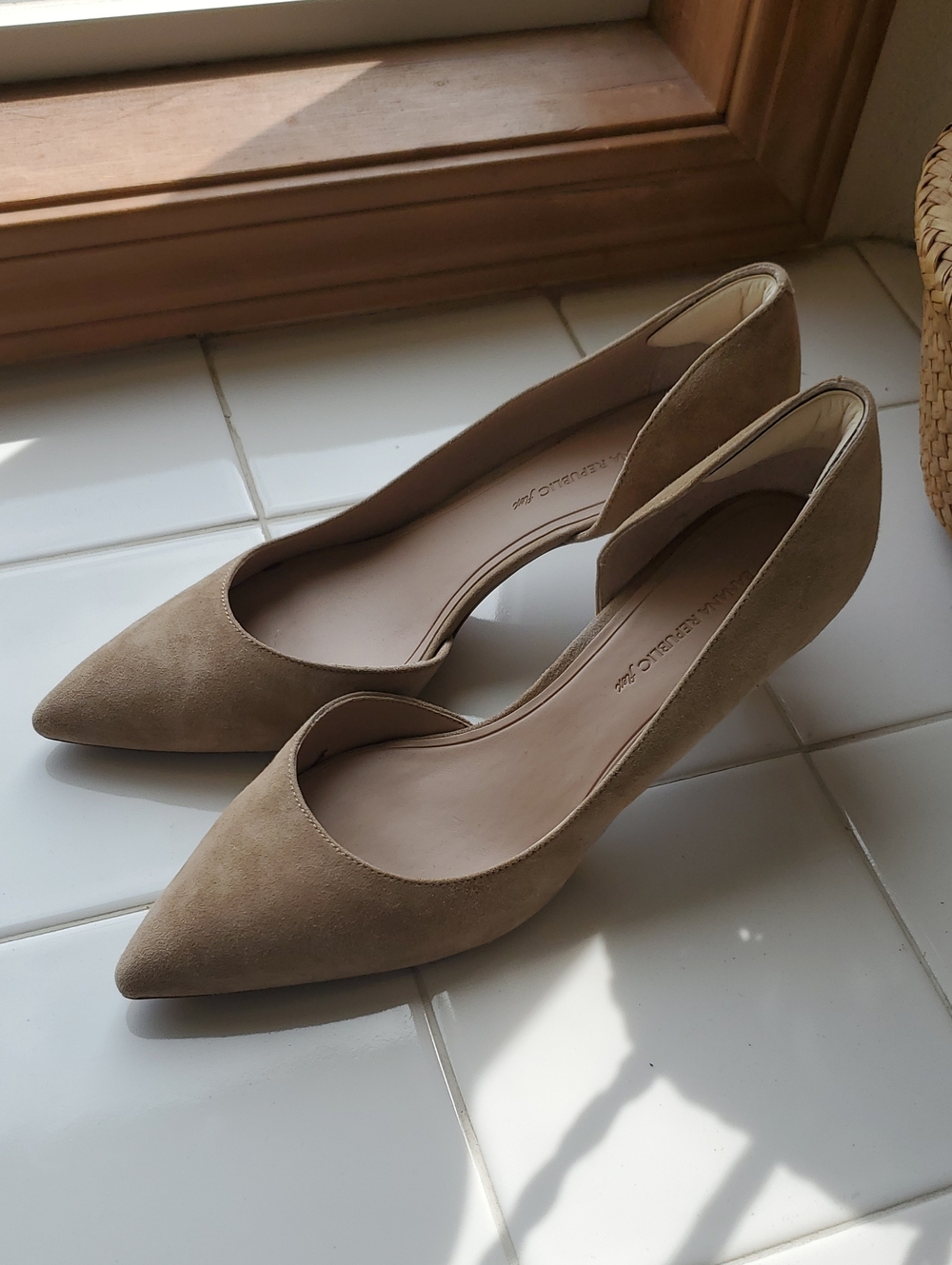 Banana Republic Flex Sole Cat Taupe Pointed Toe D'Orsay Heels, 8